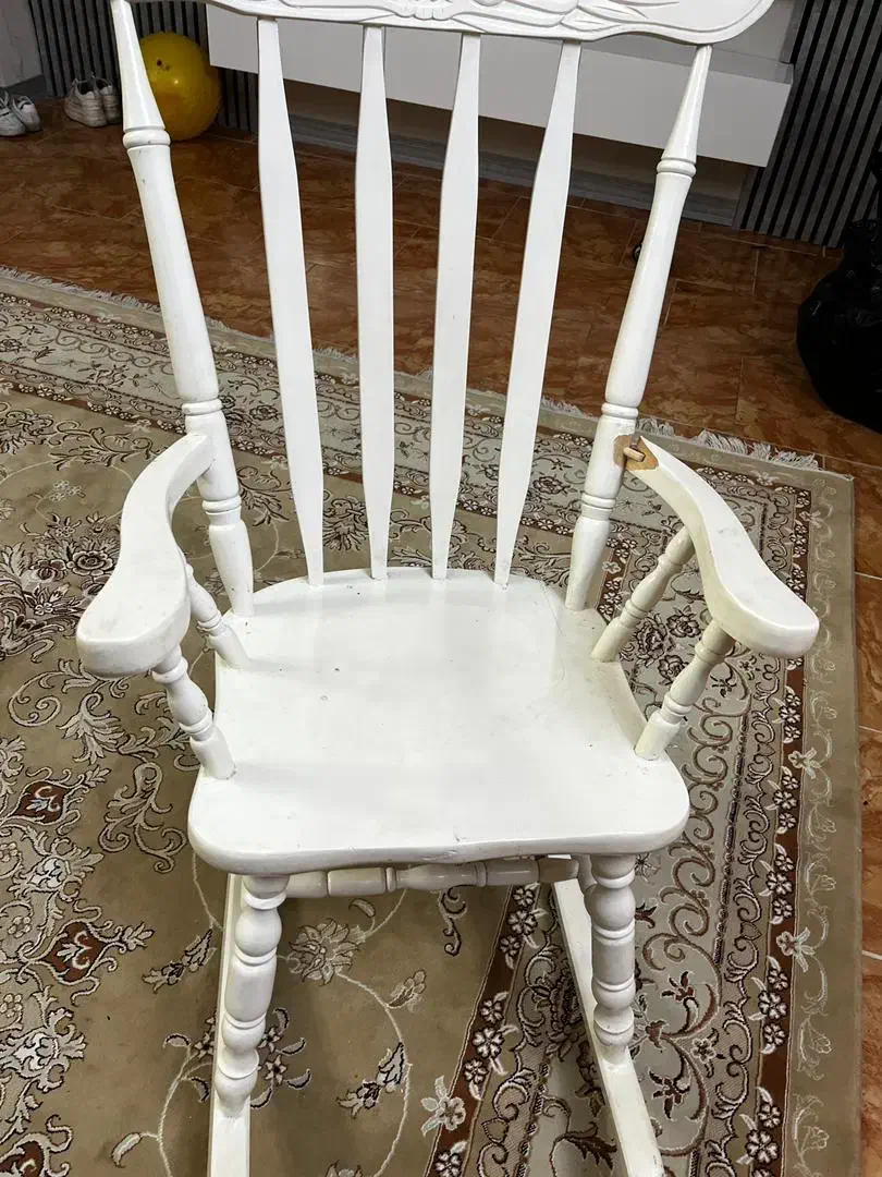 ساعت ایستاده وصندلی|صندلی و نیمکت|شاهرود, |دیوار