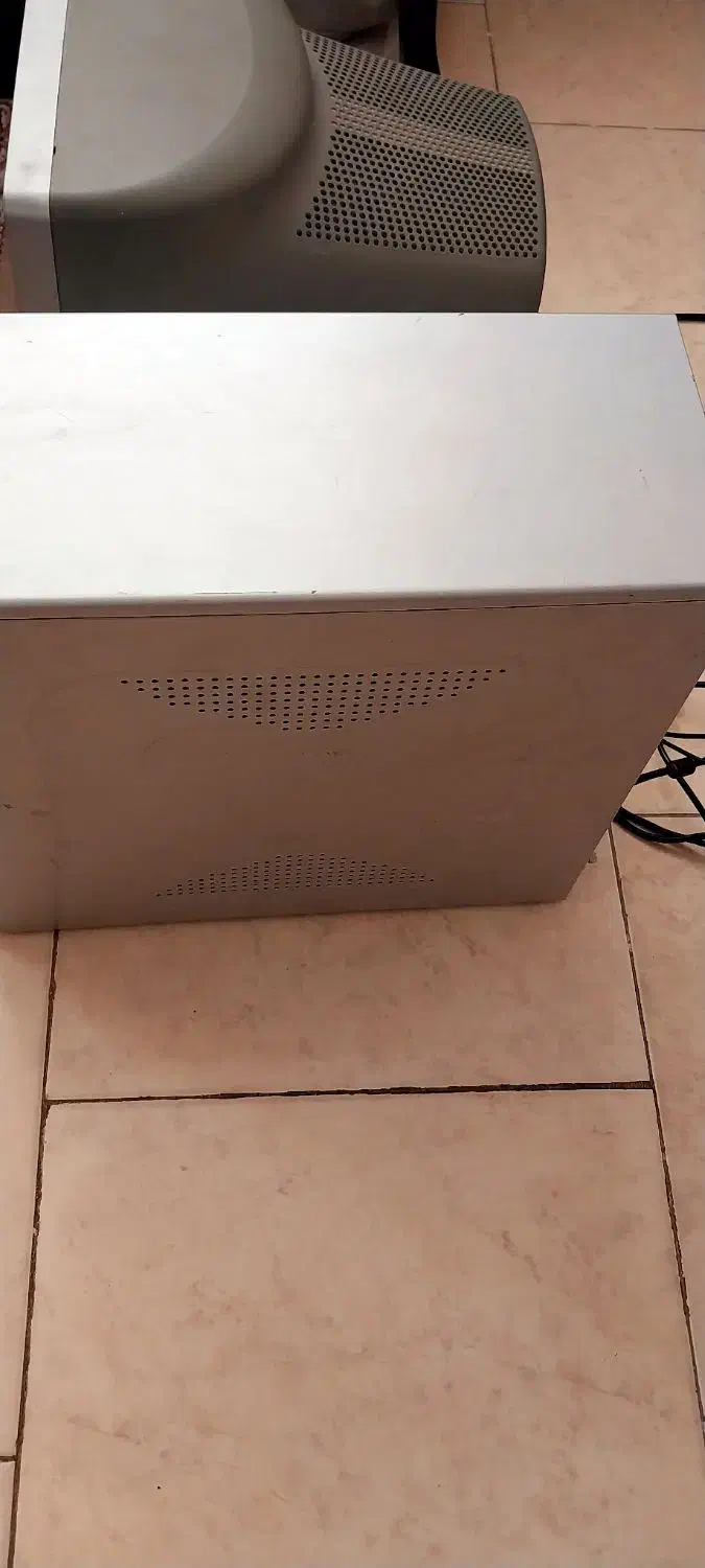 کامپیوتر نوستالژی|رایانه رومیزی|اصفهان, آفاران|دیوار