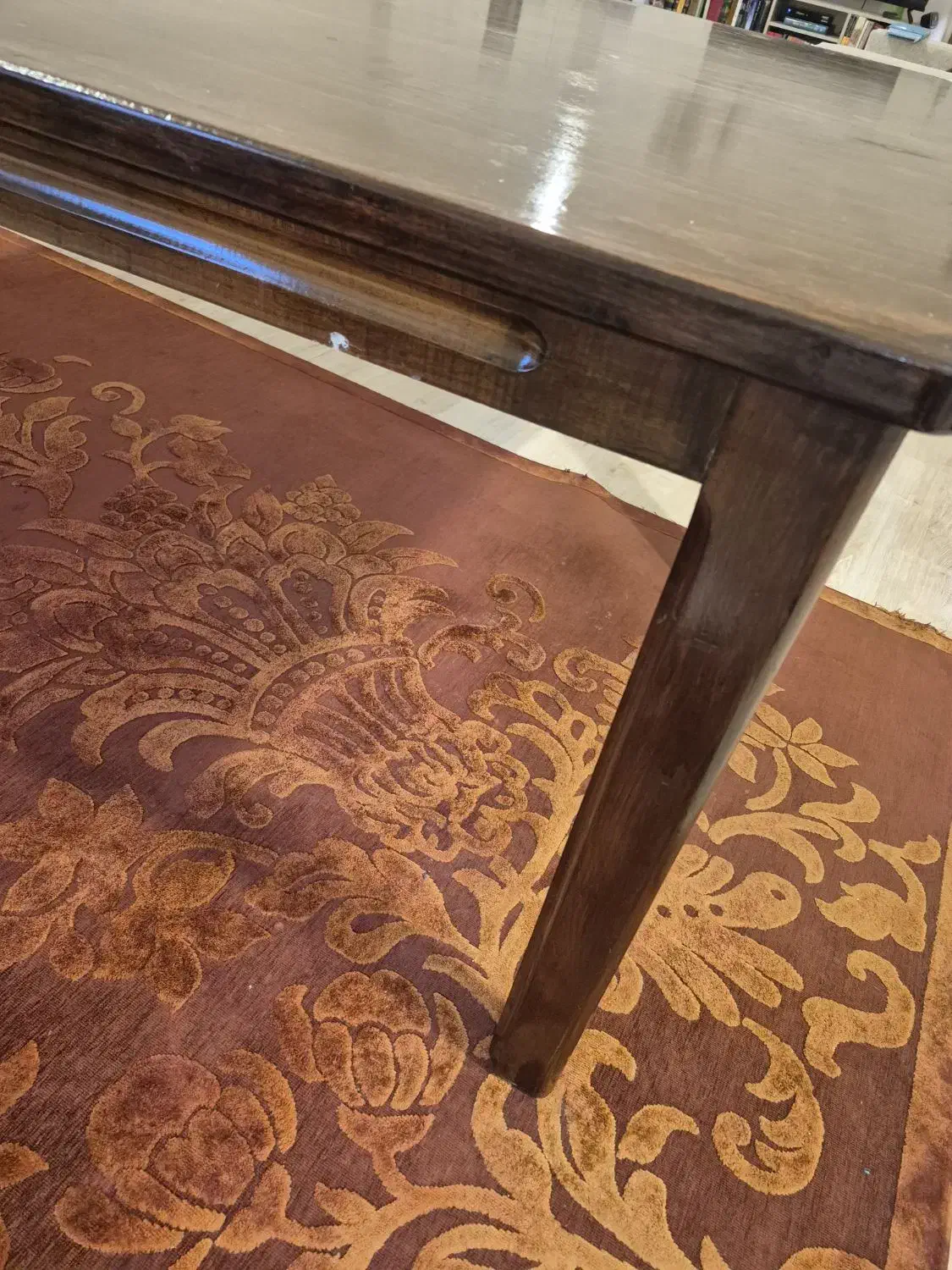 میز بزرگ چوبی|میز و صندلی غذاخوری|رشت, منظریه|دیوار