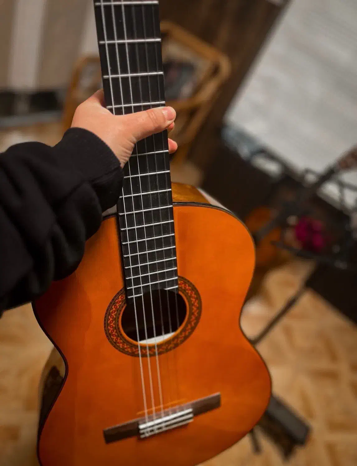 گیتار یاماهاc70 اندونزی|گیتار، بیس، امپلیفایر|کلاچای, |دیوار