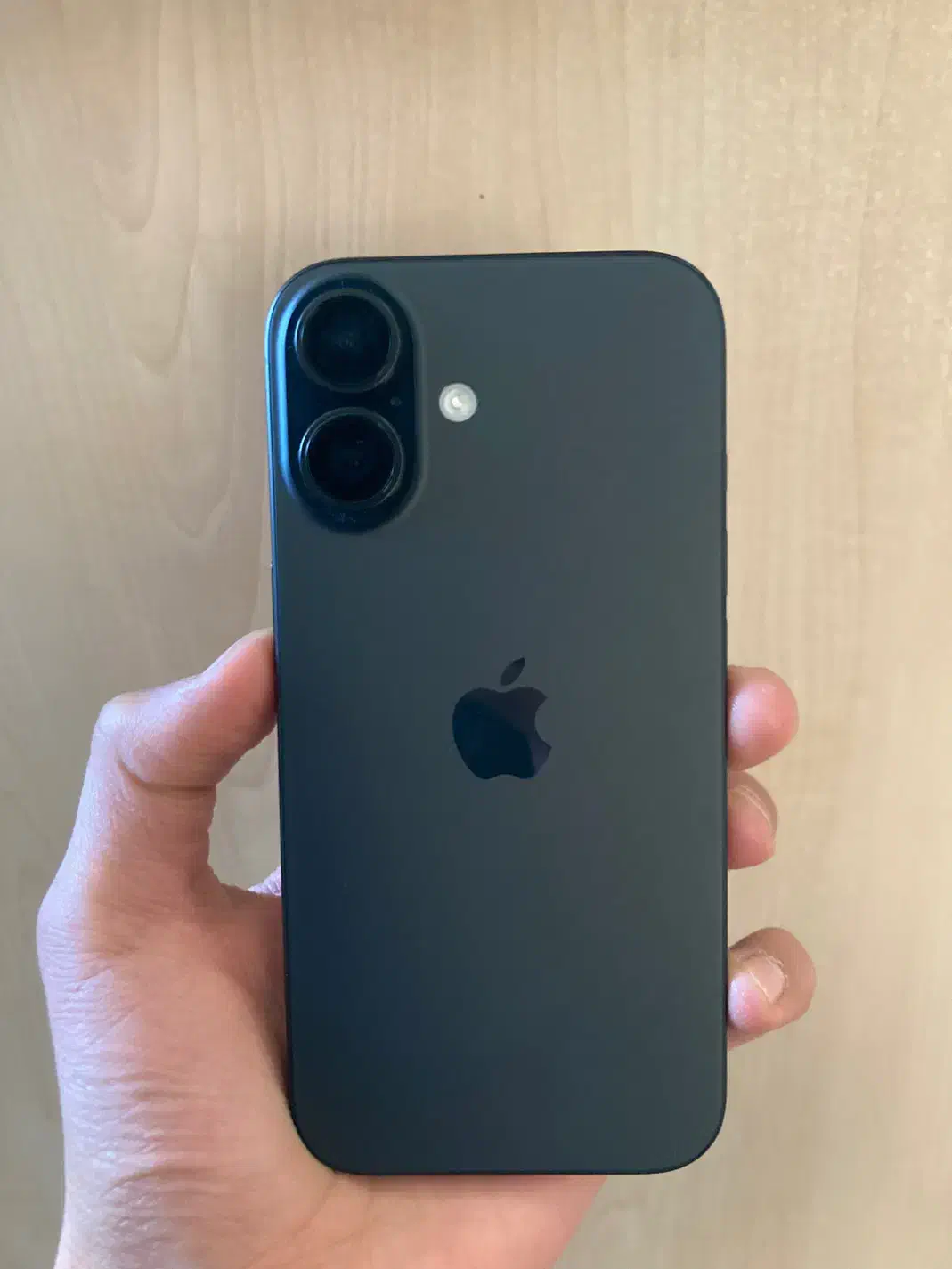 آیفون ۱۶ نرمال باطری ۱۰۰|موبایل|اصفهان, دستگرده|دیوار