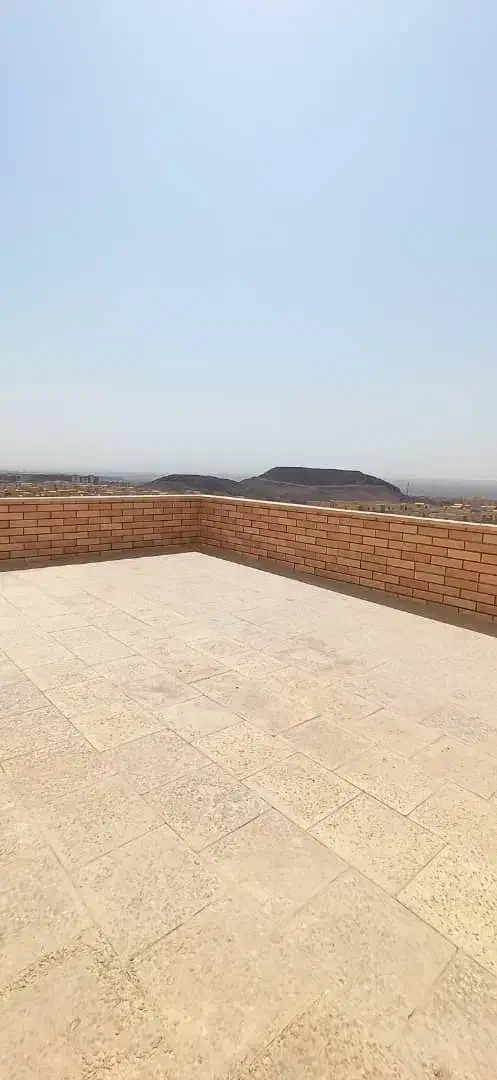 آپارتمان ۱۰۰متری با حیاط خلوت‌اختصاصی  ویو ابدی|فروش آپارتمان|پرند, فاز ۶|دیوار