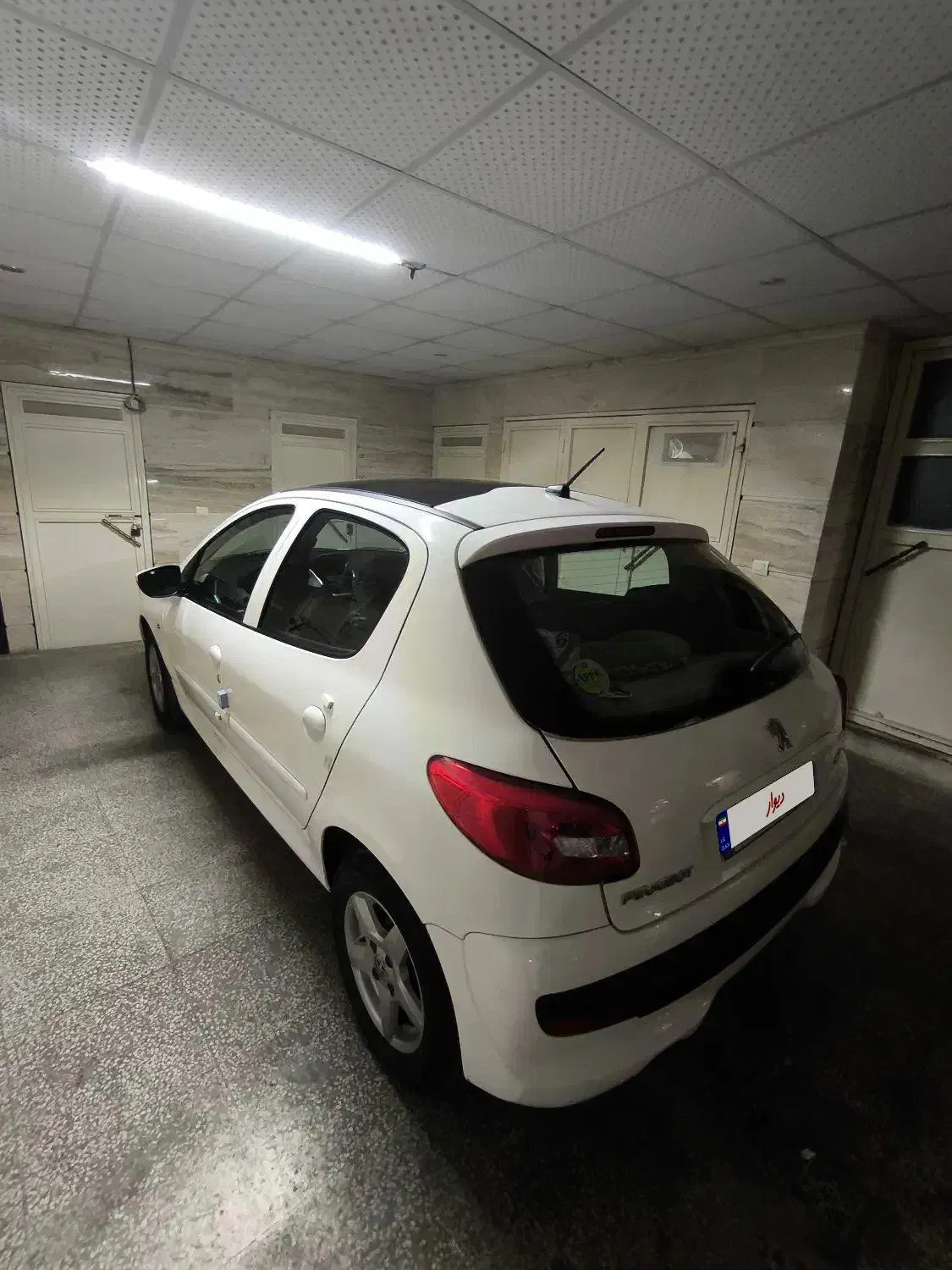 پژو ۲۰۷ سقف پانا|خودرو سواری و وانت|شیراز, قصرالدشت|دیوار