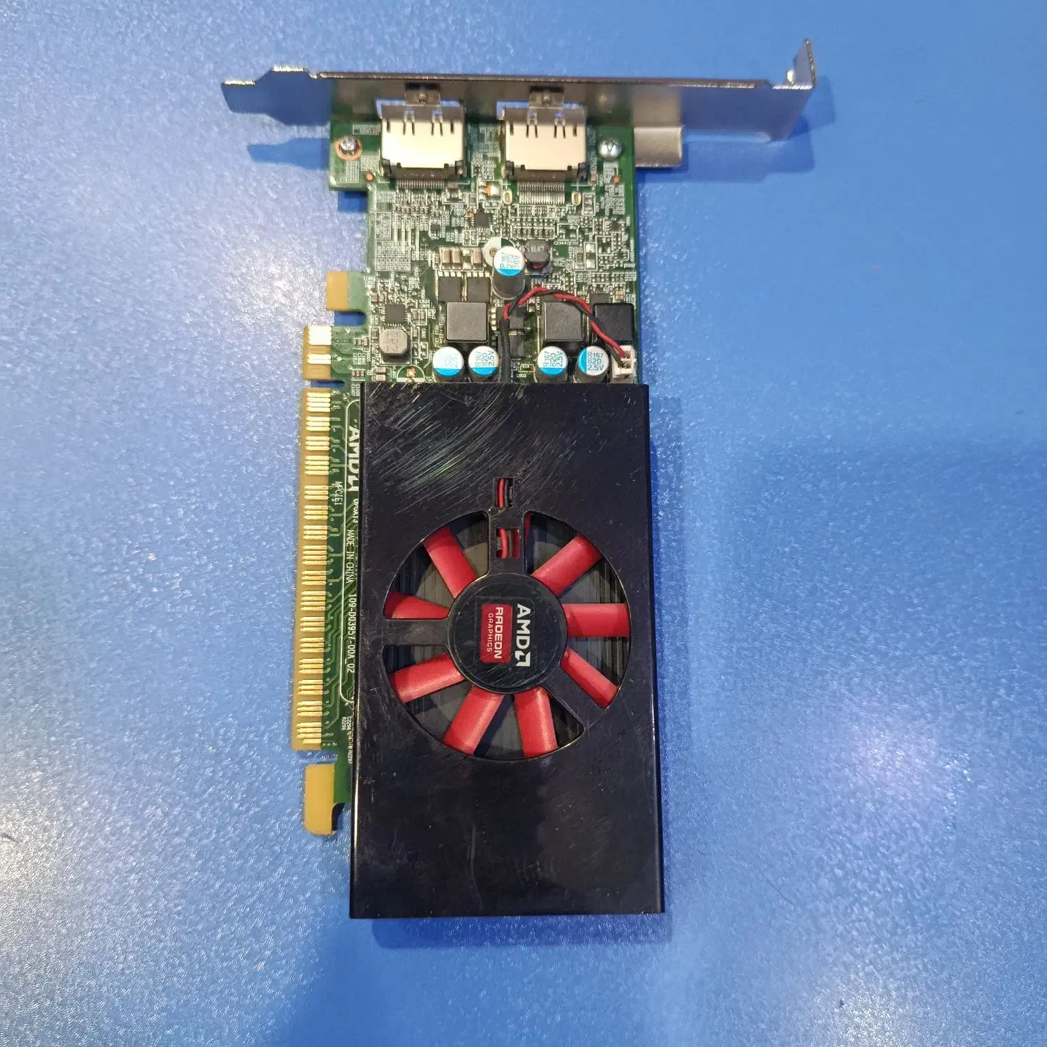 کارت کرافیک 4 گیگ مینی کیس R7 450|قطعات و لوازم جانبی رایانه|ارومیه, |دیوار