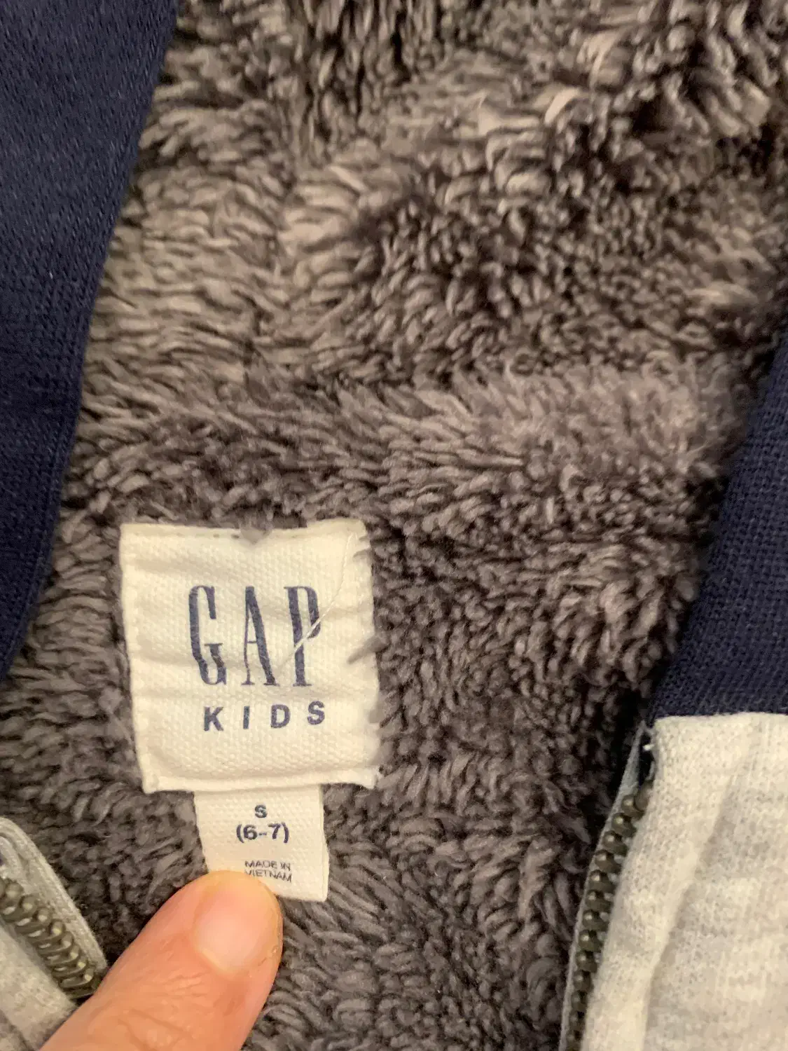 سویی شرت gap اورجینال ۶ تا۷ سال|کفش و لباس بچه|تهران, زعفرانیه|دیوار