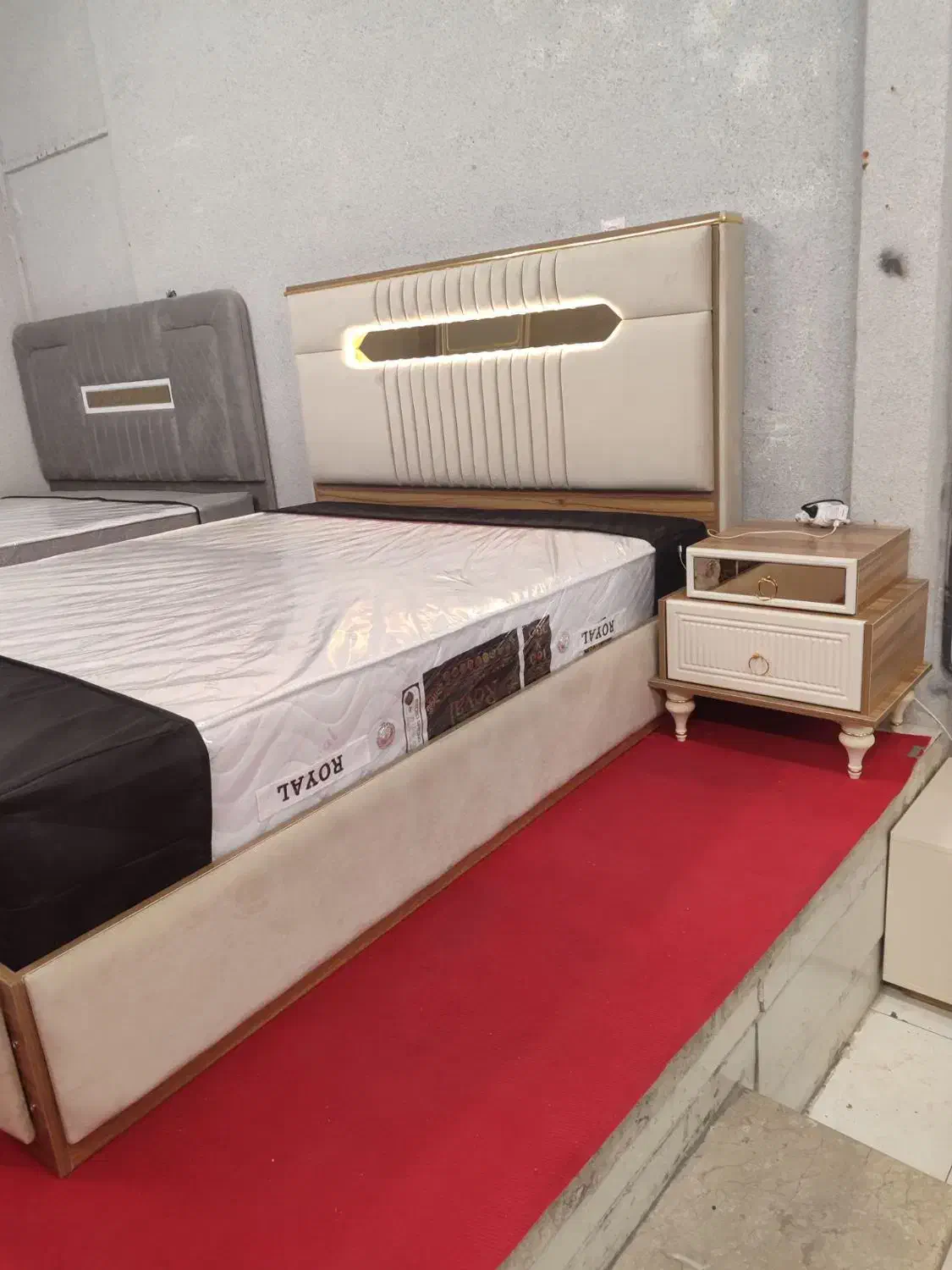 تخت خواب|تخت و سرویس خواب|پیشوا, |دیوار