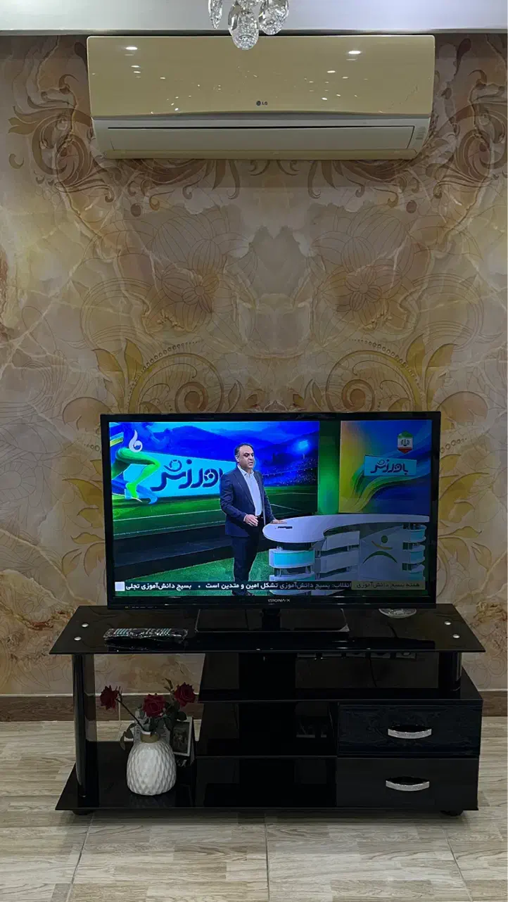 تلوزیون ایکس ویژن ۴۲ اینچ همراه با میز|تلویزیون و پروژکتور|فومن, |دیوار