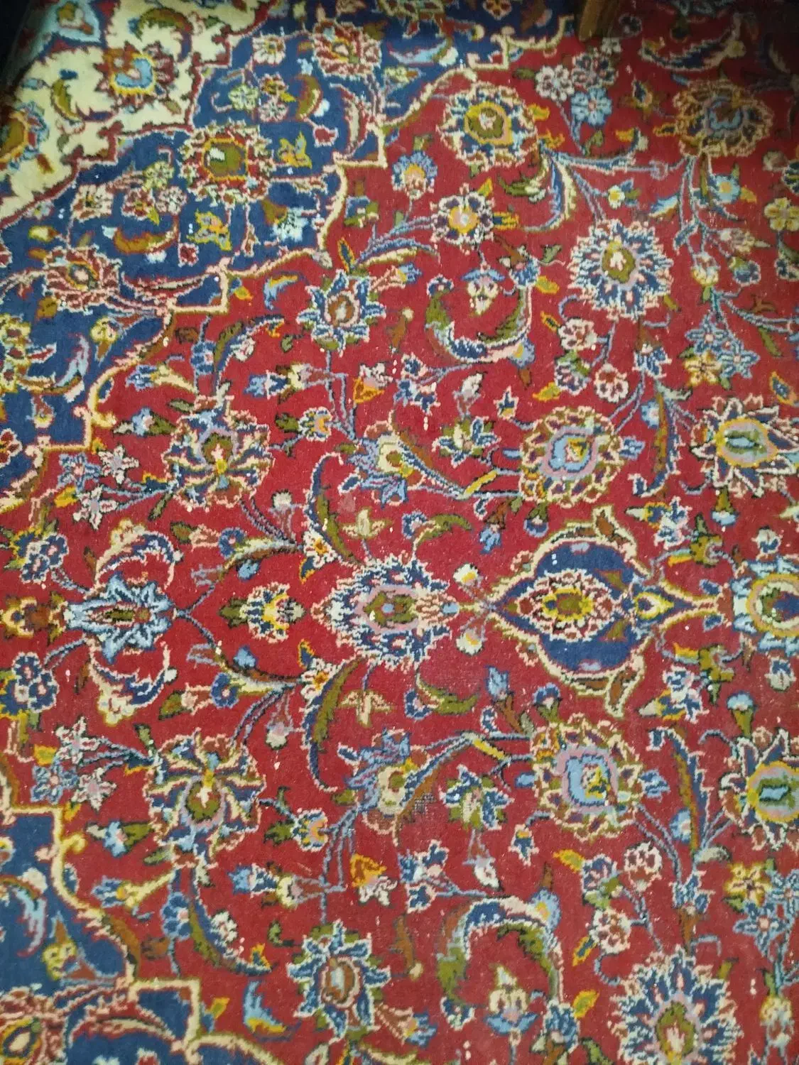 سلام دوعددفرش دستباف کارکرده قدیمی فروش فوری|فرش|قم, تولید دارو و یخچال|دیوار