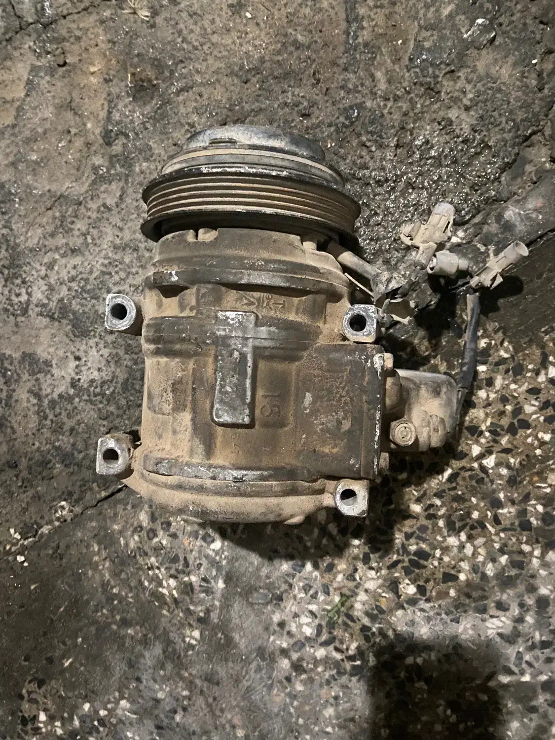 کمپرسور کولر تویوتا کمری اصل ژاپن|قطعات یدکی و لوازم جانبی|محمدشهر, محمدشهر|دیوار