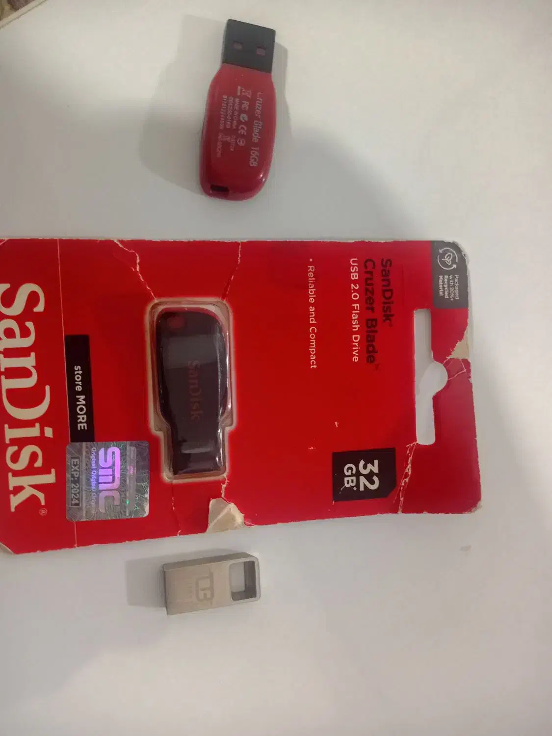 فلش 16.32.64|قطعات و لوازم جانبی رایانه|سنندج, |دیوار