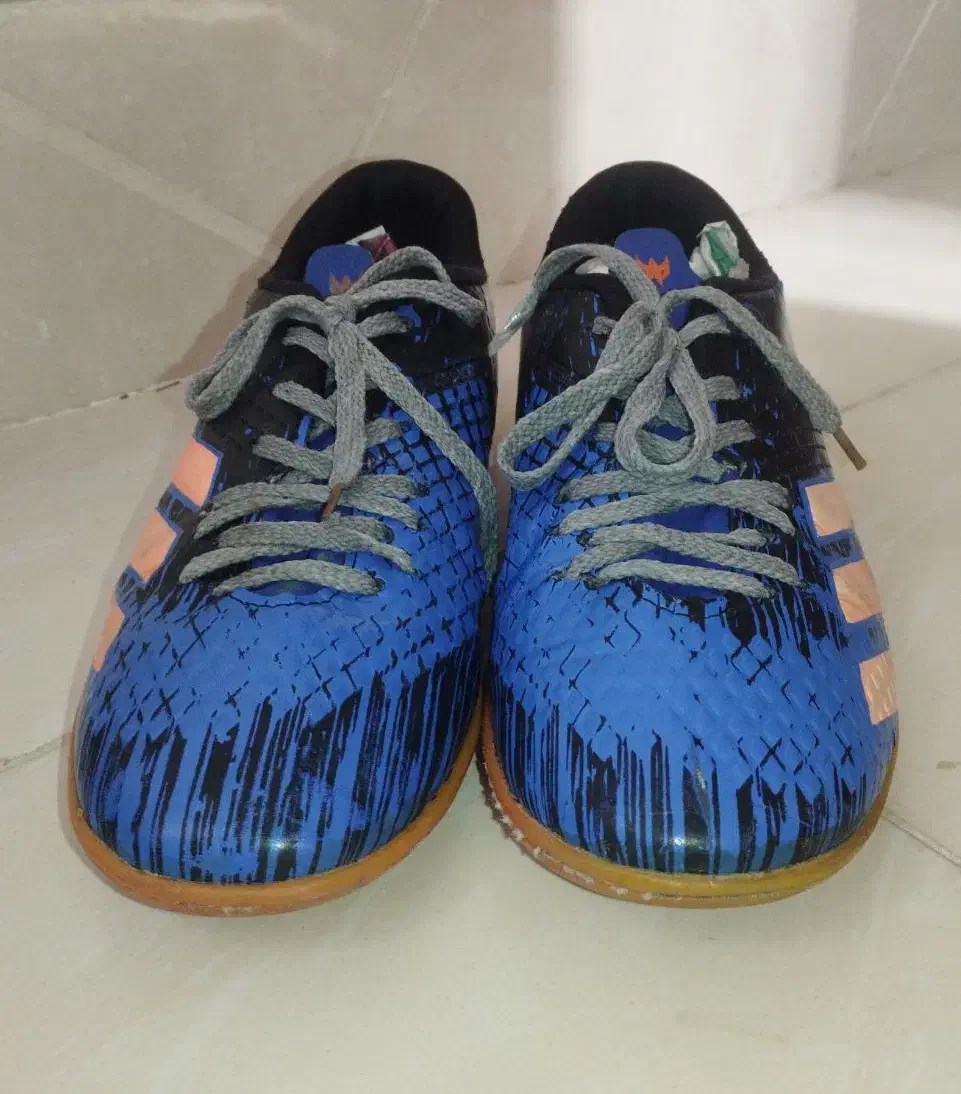 کفش فوتبال|ورزشهای توپی|آران و بیدگل, |دیوار