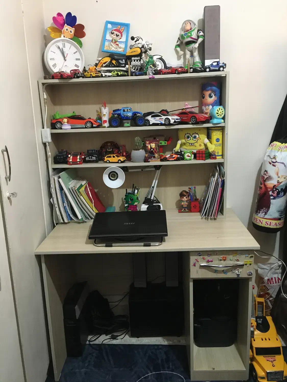 میزکامپیوتروصندلی (کتابخانه دار)|میز تحریر و کامپیوتر|تهران, زرکش|دیوار