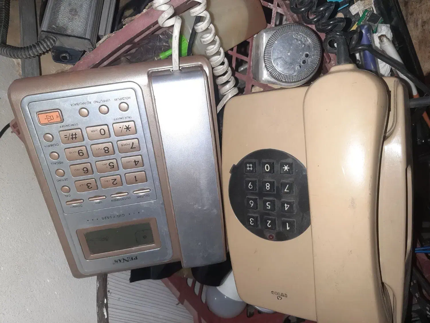 ۲عدد.تلفن|تلفن رومیزی|محمدیه-قزوین, |دیوار