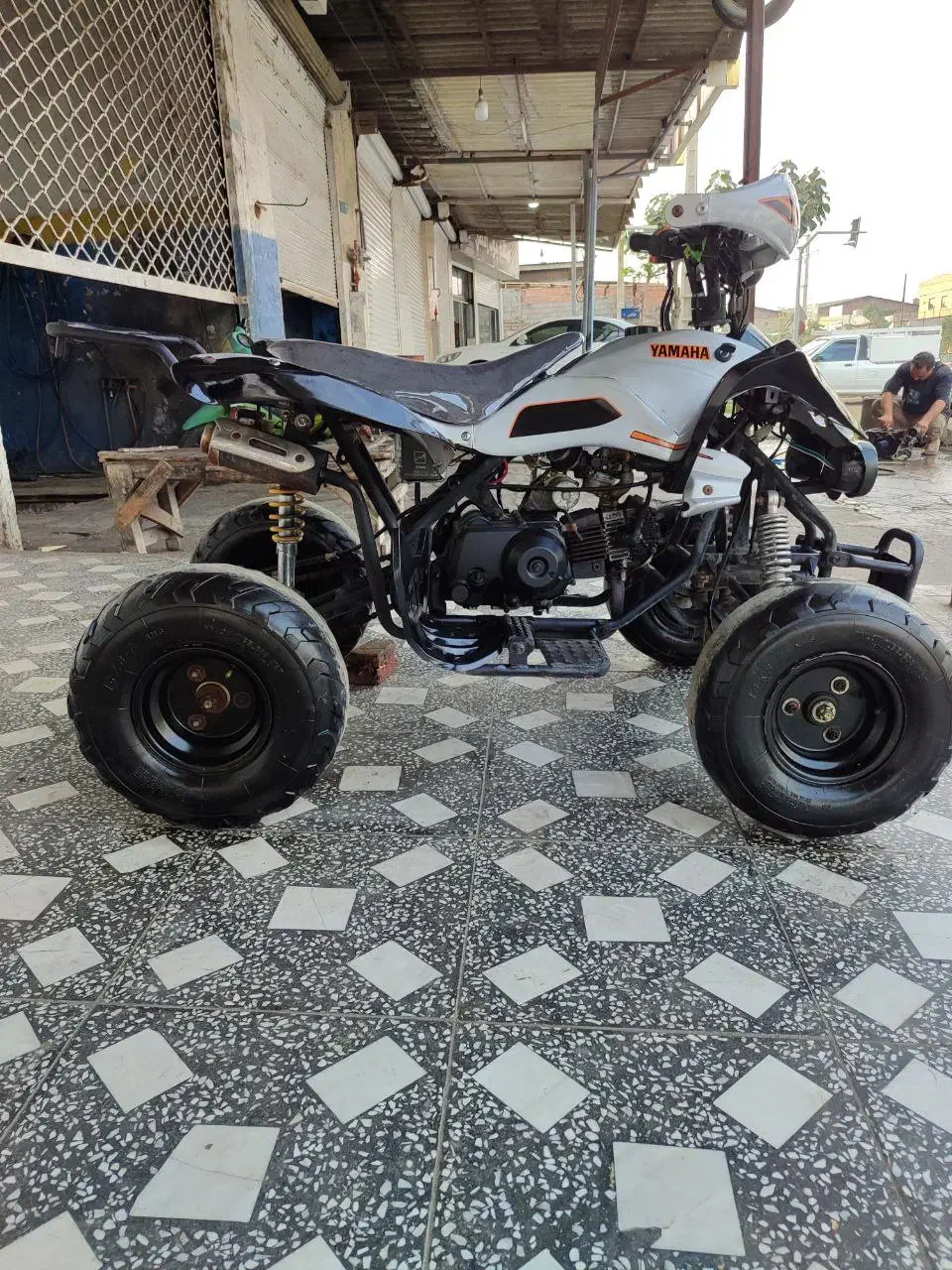 چهار چرخ درحد|موتورسیکلت|بابل, |دیوار