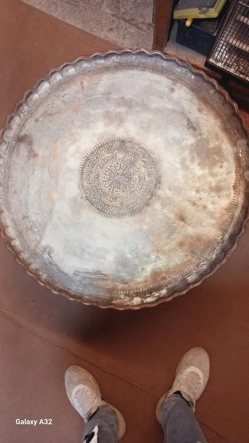 سینی مس|کلکسیون اشیاء عتیقه|یزد, |دیوار