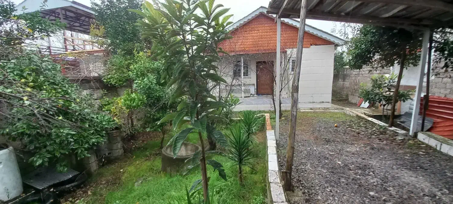 *۲۹۰ متر بر آسفالت محلی/۸۰ متر بنا دلباز*|فروش خانه و ویلا|رشت, گلباغ نماز|دیوار