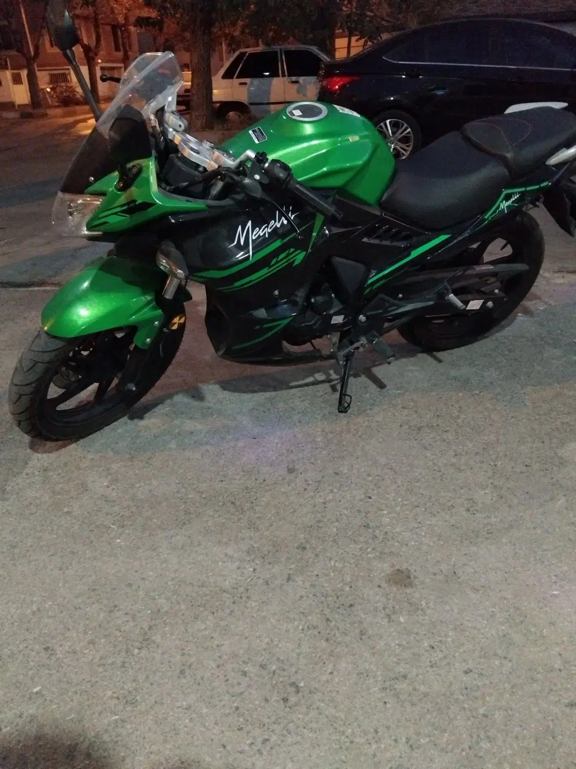مگلی.۲۰۰..مدل۴۰۴|موتورسیکلت|اراک, |دیوار