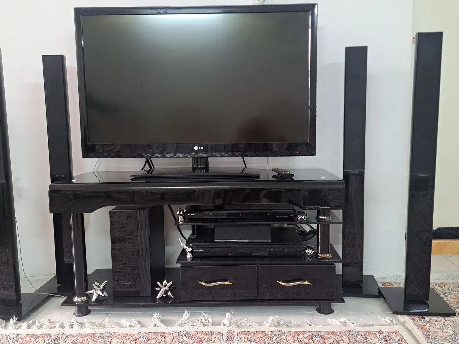 تلویزیون ۴۲ LG اصل سالم و سینما خانگی سامسونگ|تلویزیون و پروژکتور|تهران, تهرانسر غربی|دیوار
