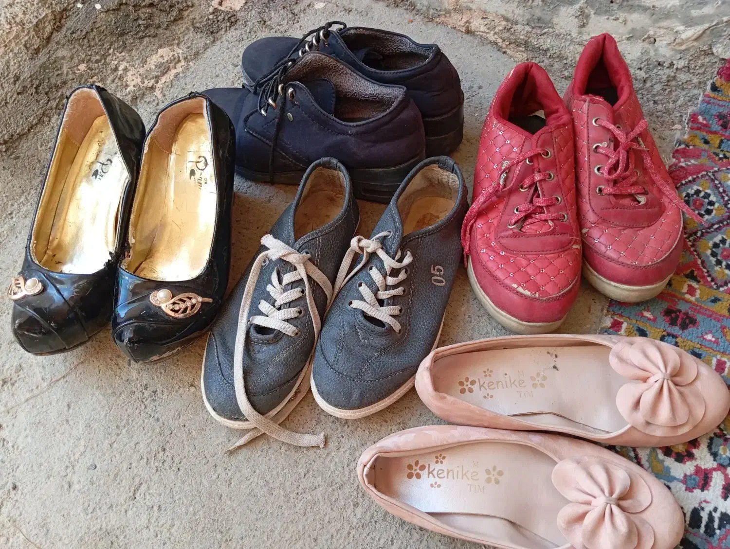 کفش رایگان|کیف، کفش، کمربند|مریوان, |دیوار