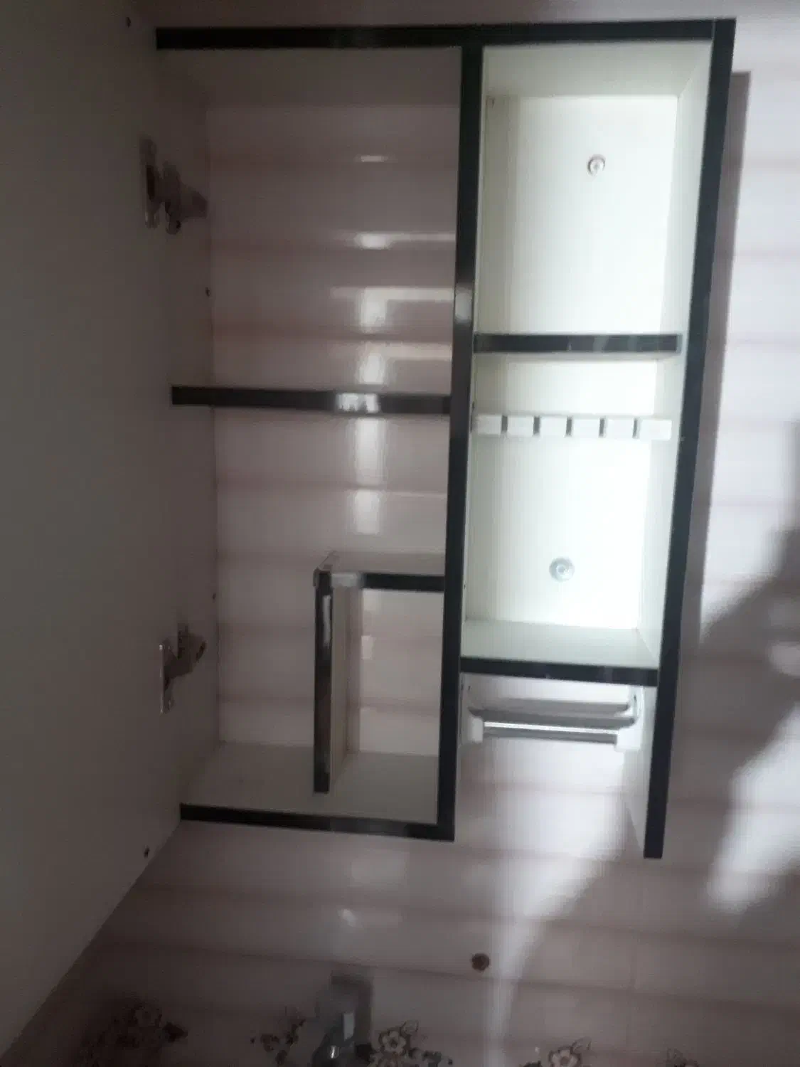 آیینه سرویس بهداشتی|لوازم سرویس بهداشتی|زاهدان, |دیوار