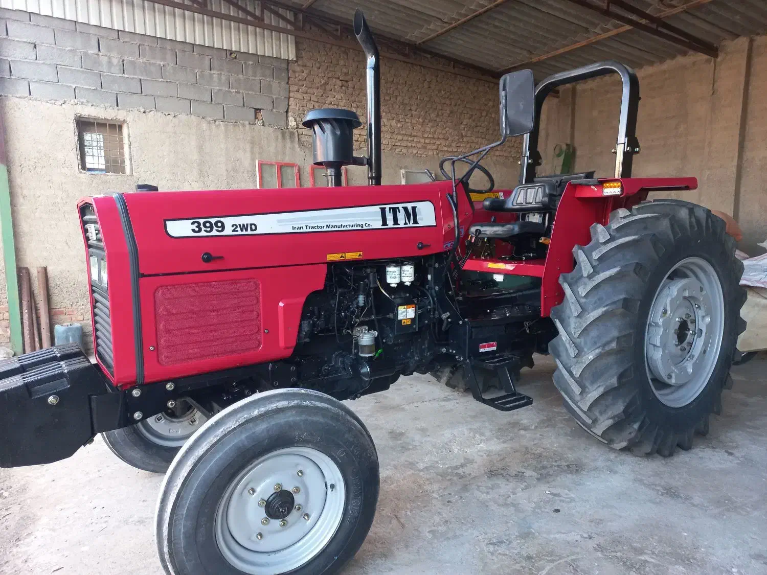فروش تراکتور ۳۹۹ تک شش|خودرو سنگین|بندر ترکمن, |دیوار