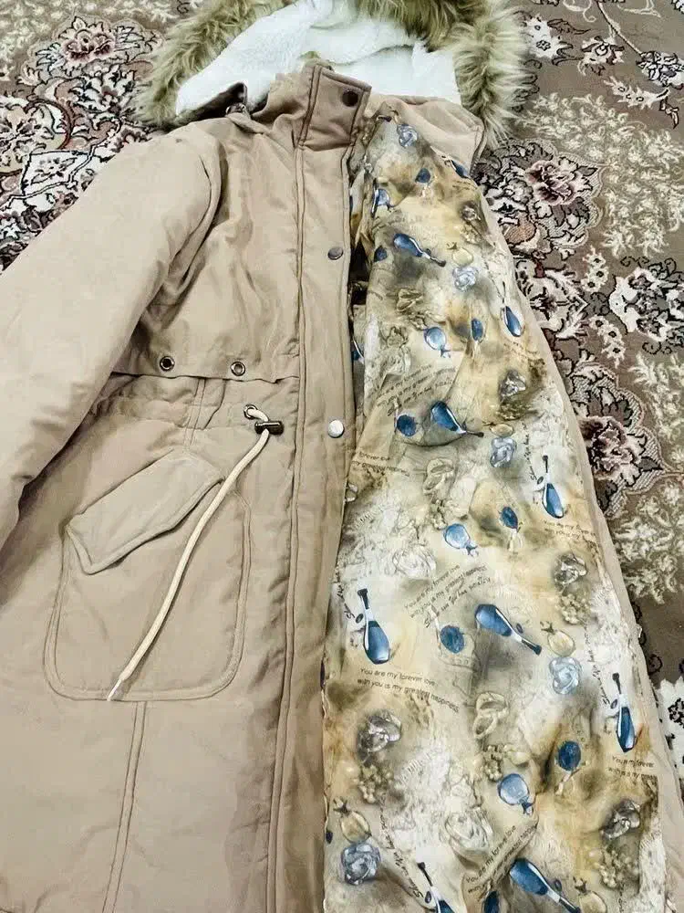 کاپشن|لباس|کاشان, کارگر|دیوار