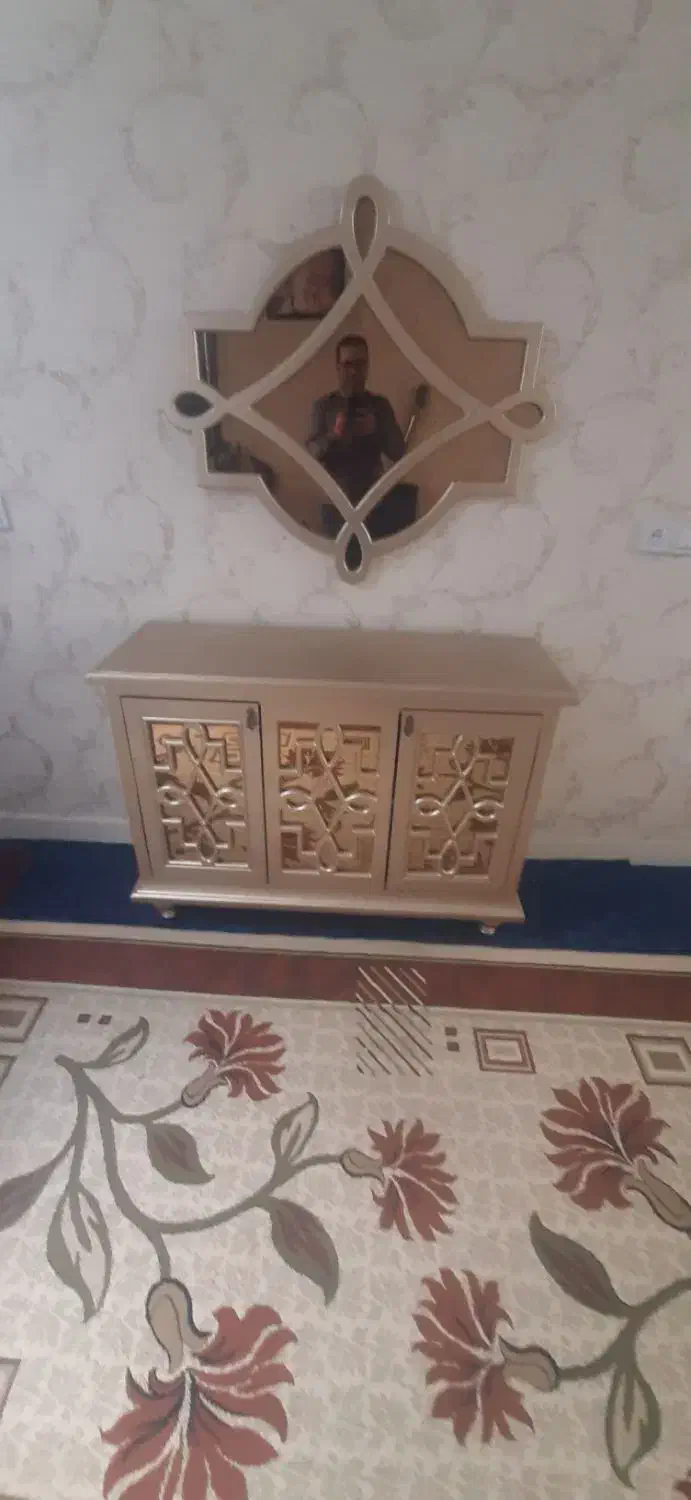 اینه و کنسول|بوفه، ویترین، کنسول|ملایر, |دیوار