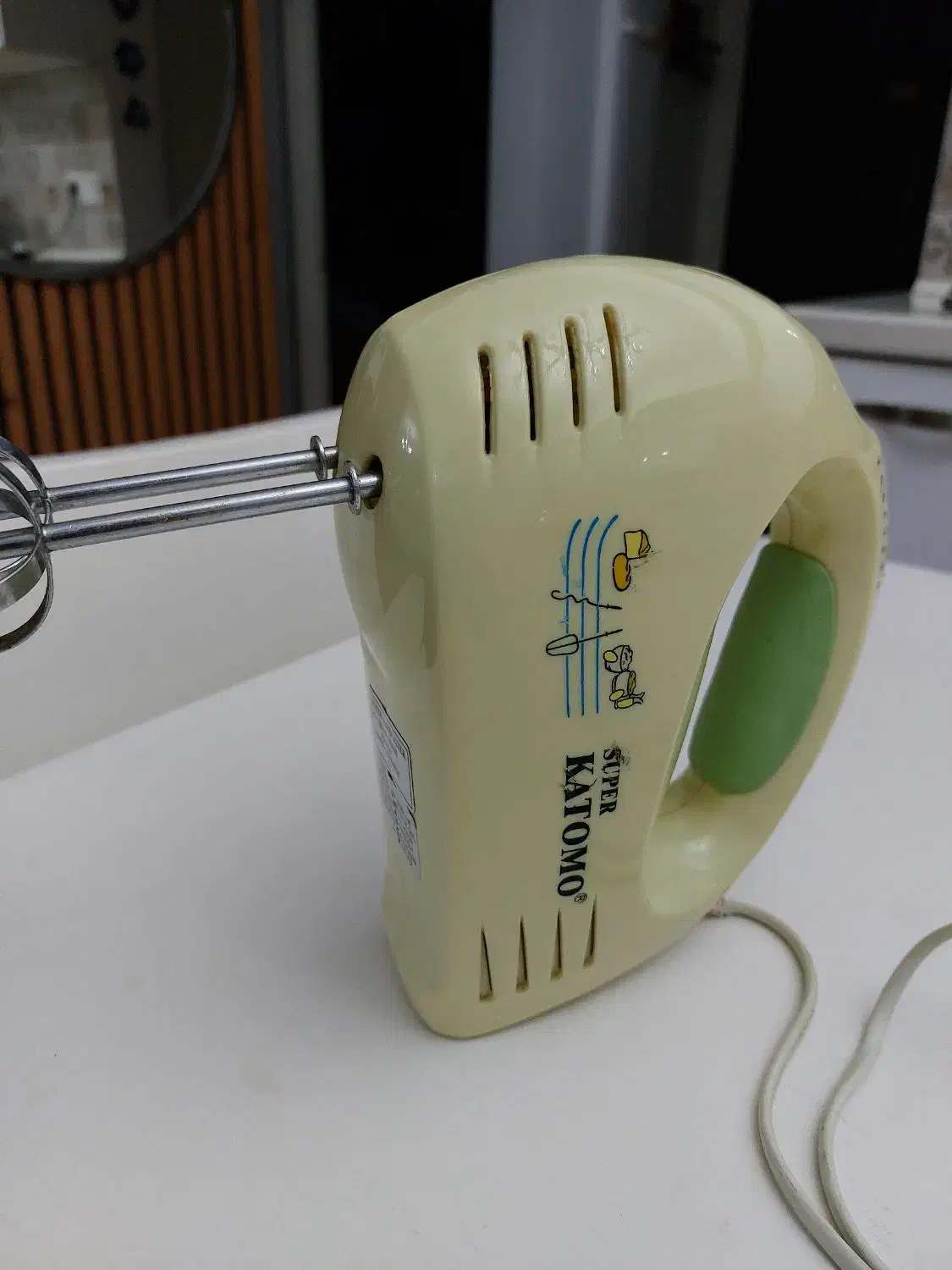 همزن برقی  کم کارکرد|خردکن، آسیاب، غذاساز|رشت, حومه رشت|دیوار