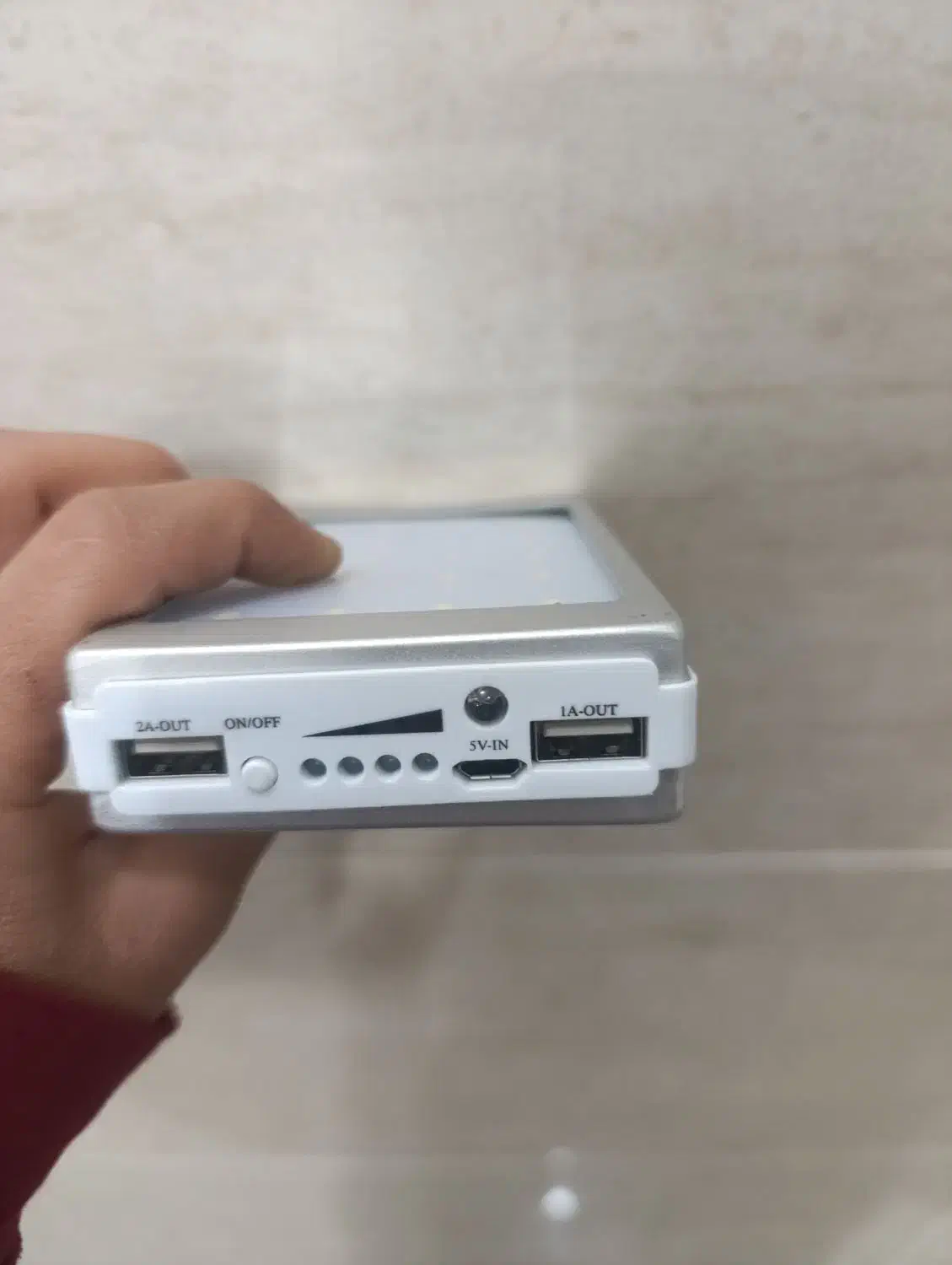 پاوربانک پروژکتوری خورشیدی 8000 واقعی|لوازم جانبی موبایل و تبلت|یزد, |دیوار