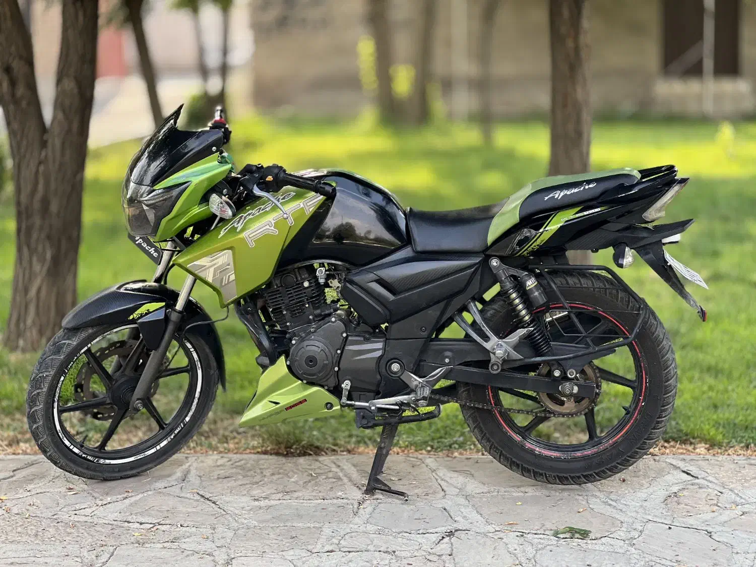 آپاچی ۹۳ نیوفیس اقساط|موتورسیکلت|قروه, |دیوار