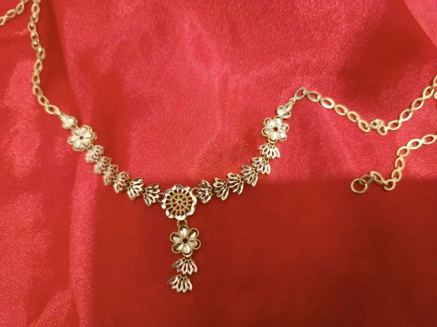 طلا|جواهرات|کاشمر, |دیوار