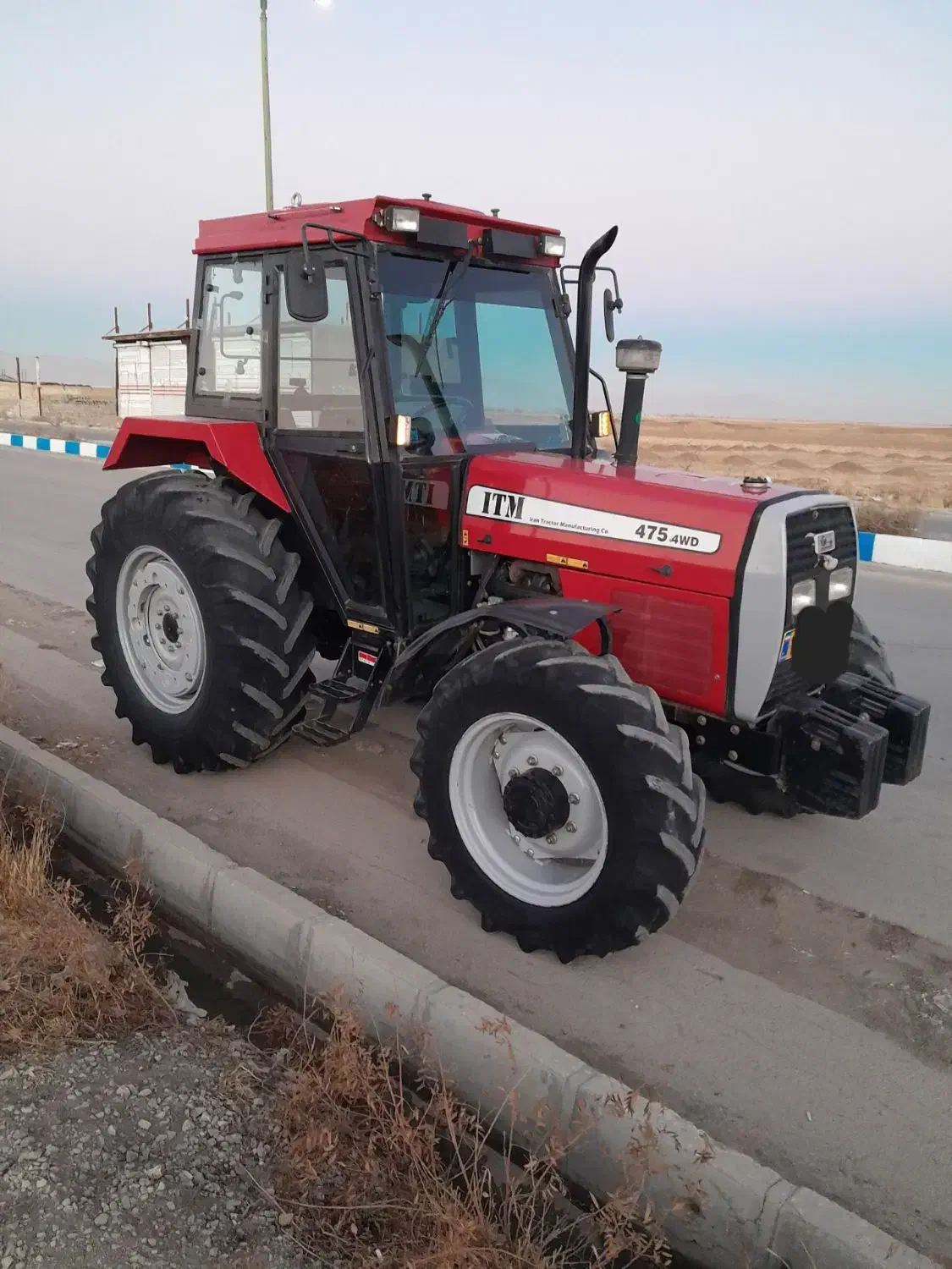 تراکتور ۴۷۵جفت دیفرانسیل کابین دار|خودرو سنگین|درگزین, |دیوار