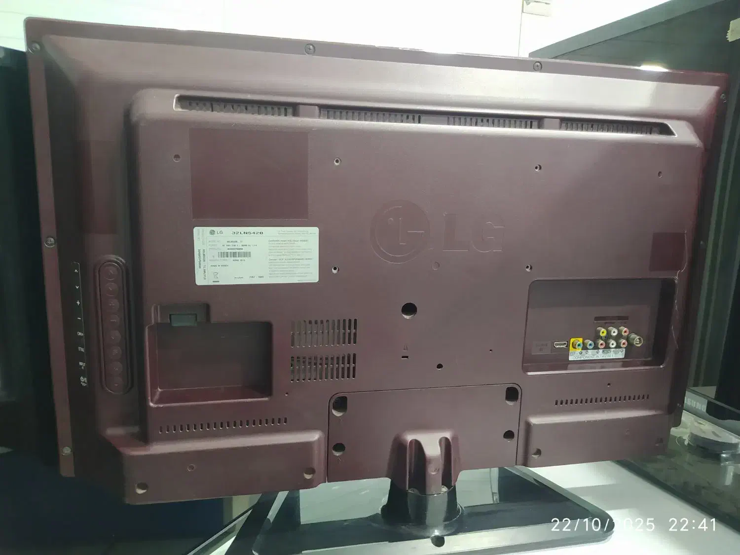 فروش تلویزیون LG32 در حد نو اصل کره ای|تلویزیون و پروژکتور|جیرفت, |دیوار
