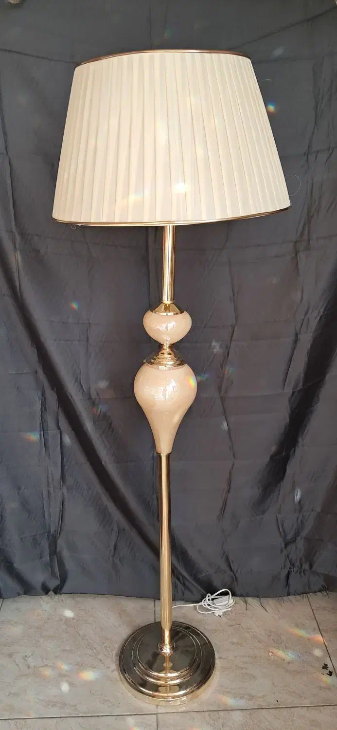 انواع آباژور در طرح و اندازه های مختلف|چراغ خواب و آباژور|اهر, |دیوار