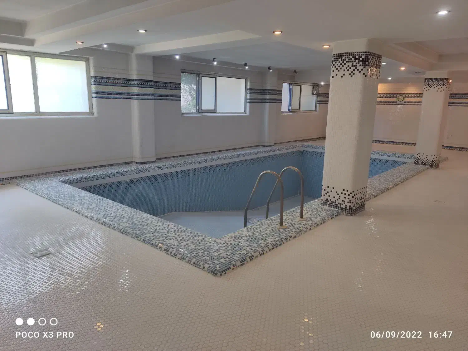 نصب کاشی و سرامیک استخری|خدمات پیشه و مهارت|اصفهان, دارک|دیوار