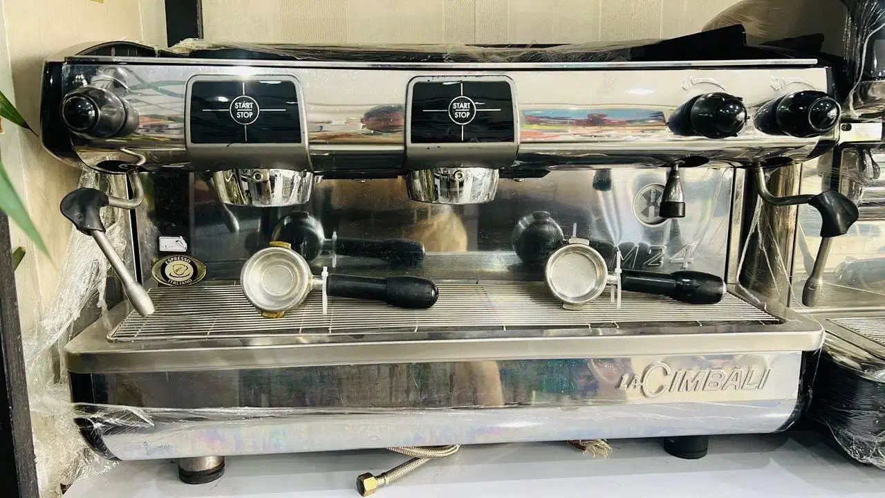 به یک پرسنل جهت کاردر کافه نیازمنیدم|استخدام خدمات فروشگاه و رستوران|ساوه, |دیوار