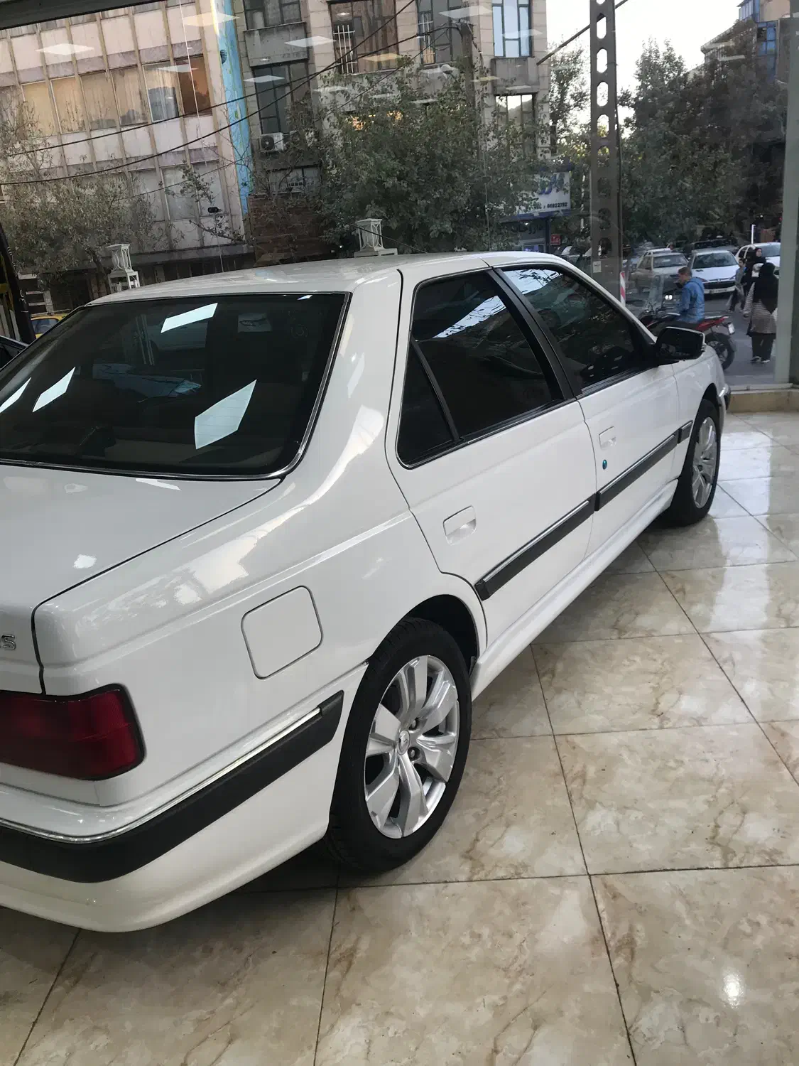 پژو پارسxu7p/مدل۱۴۰۲/کارکرد۱۹۰۰۰/دریچه/مشابه صفر|خودرو سواری و وانت|تهران, نصرت|دیوار