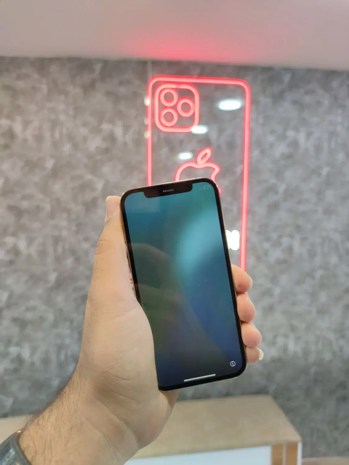 iphone 12 pro نقد و اقساط|موبایل|قم, عربستان|دیوار