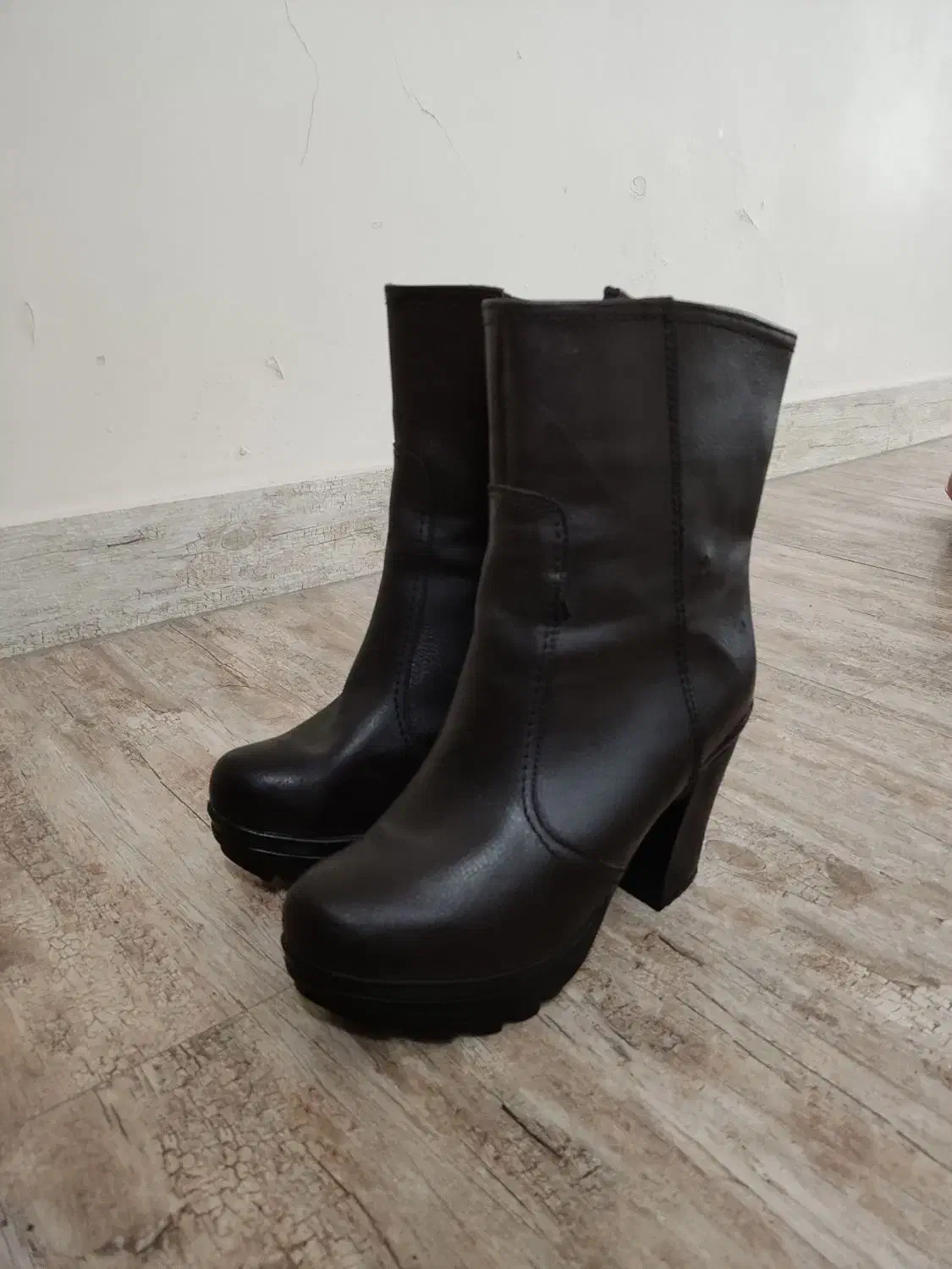 چکمه زنانه سایز38 سالم|کیف، کفش، کمربند|همدان, |دیوار