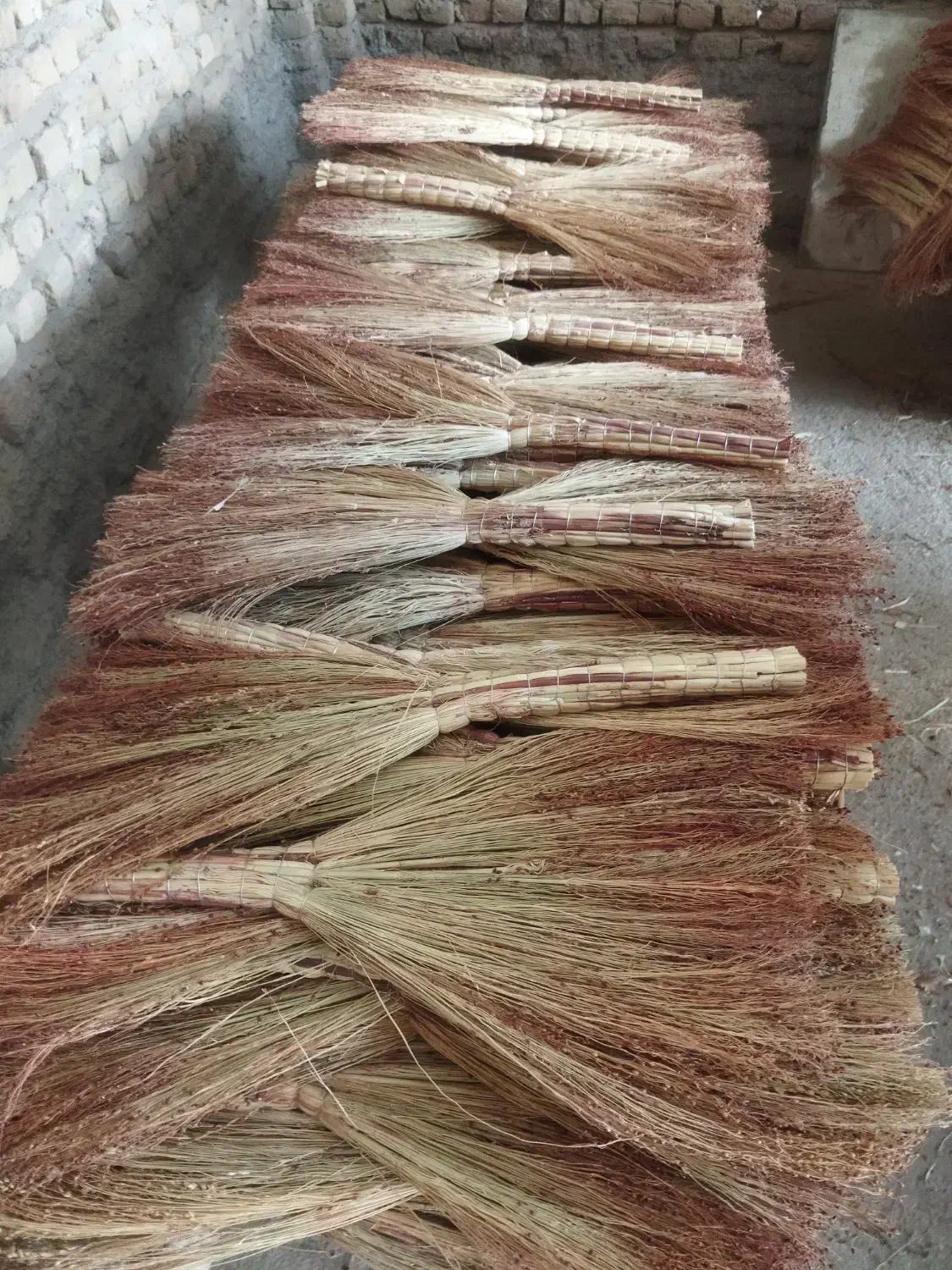 جارو|لوازم نظافت|آشخانه, |دیوار