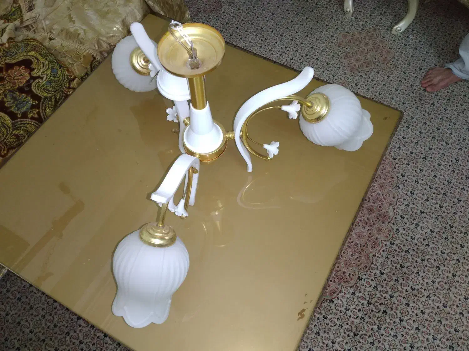 لوستر|لوستر و چراغ آویز|اندیشه, اندیشه فاز ۱|دیوار