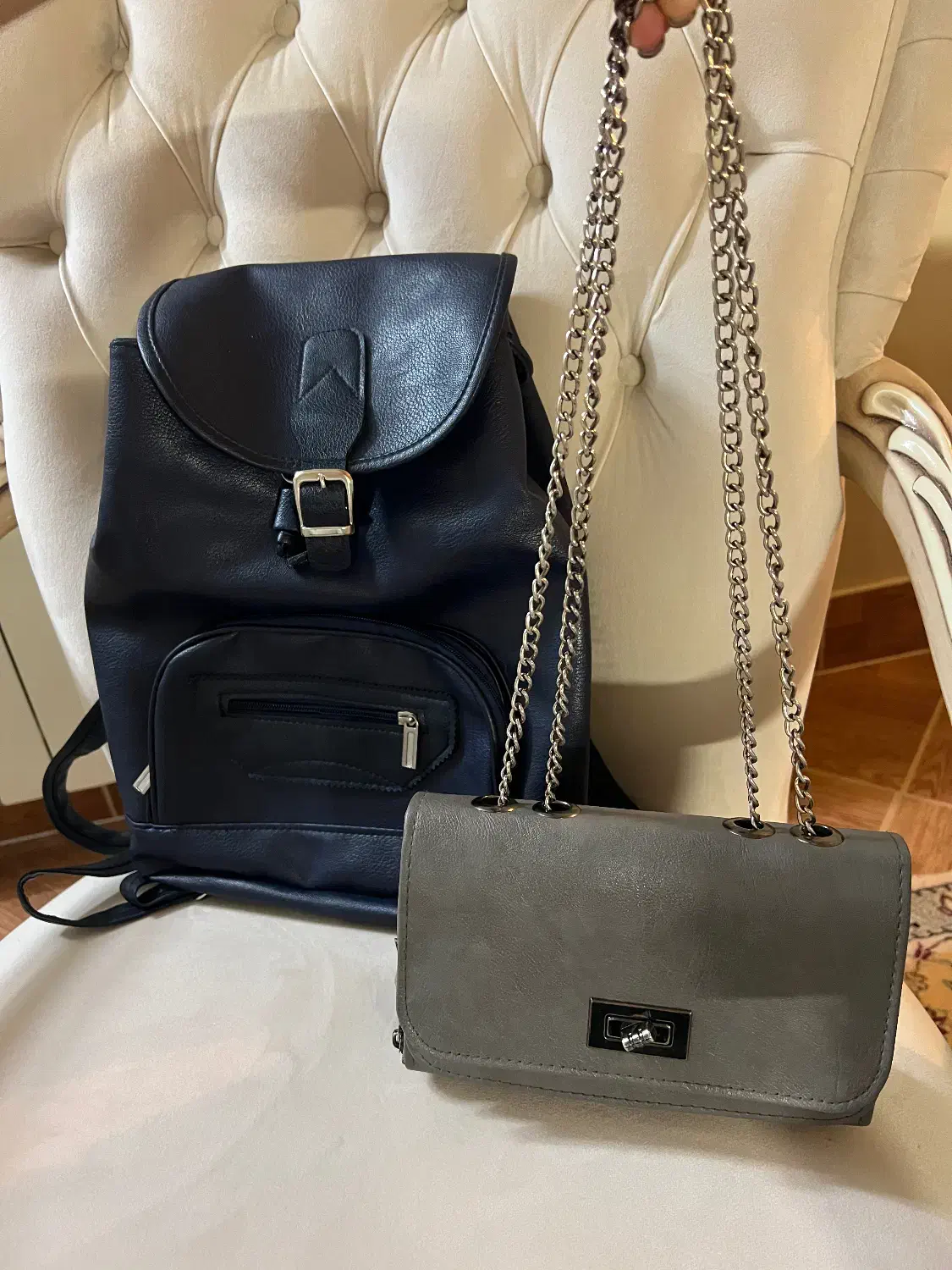 کیف کوله پشتی و شال و روسری|کیف، کفش، کمربند|گنبد کاووس, |دیوار