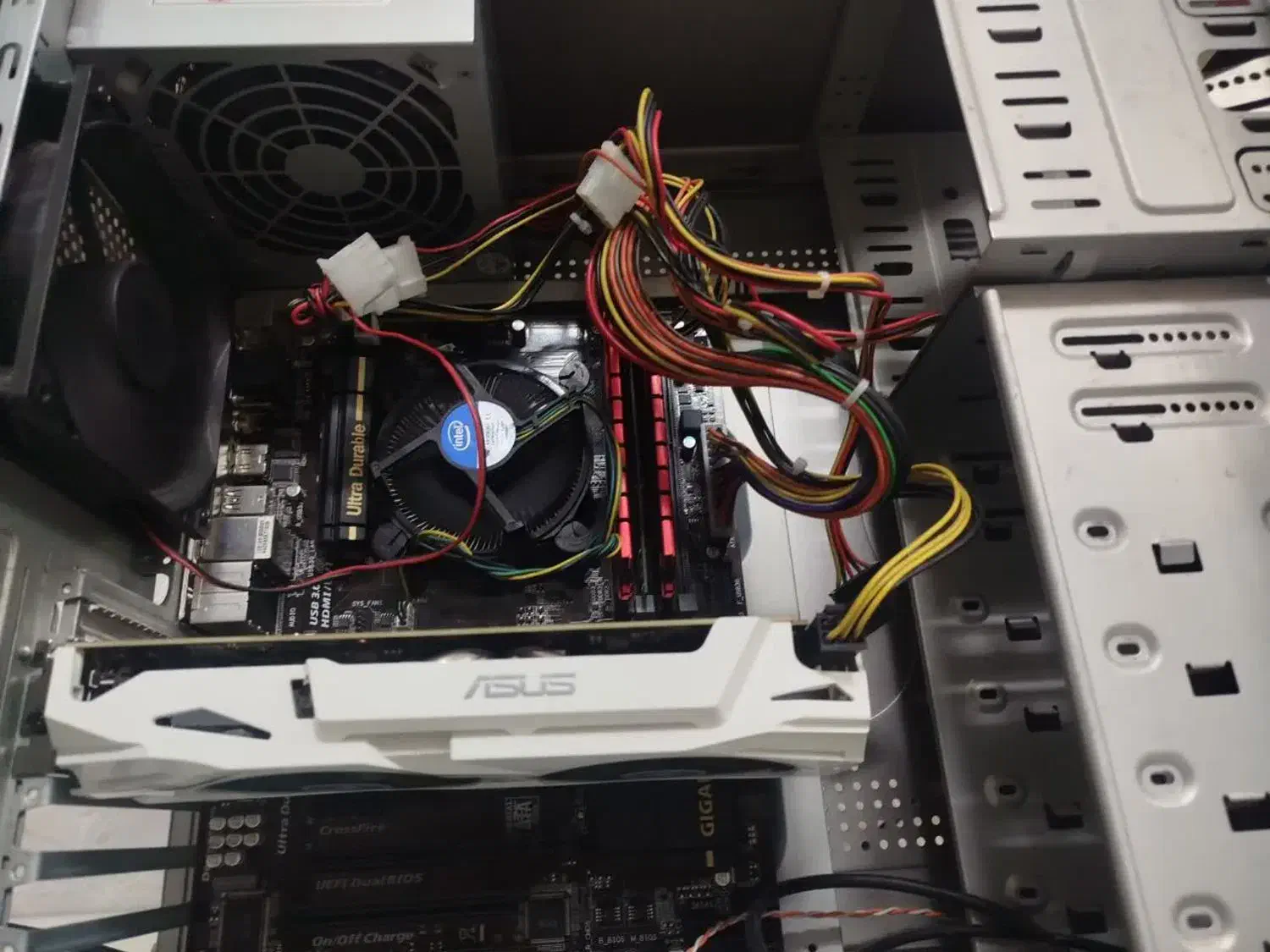 کیس کامپیوتر مناسب گیم و طراحی|رایانه رومیزی|قم, دورشهر|دیوار