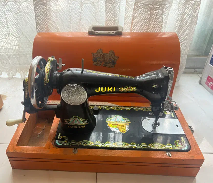 چرخ خیاطی جوکیJuki اصل ژاپن درحدنو کم استفاده شده|چرخ خیاطی و ریسندگی|اصفهان, گلزار|دیوار