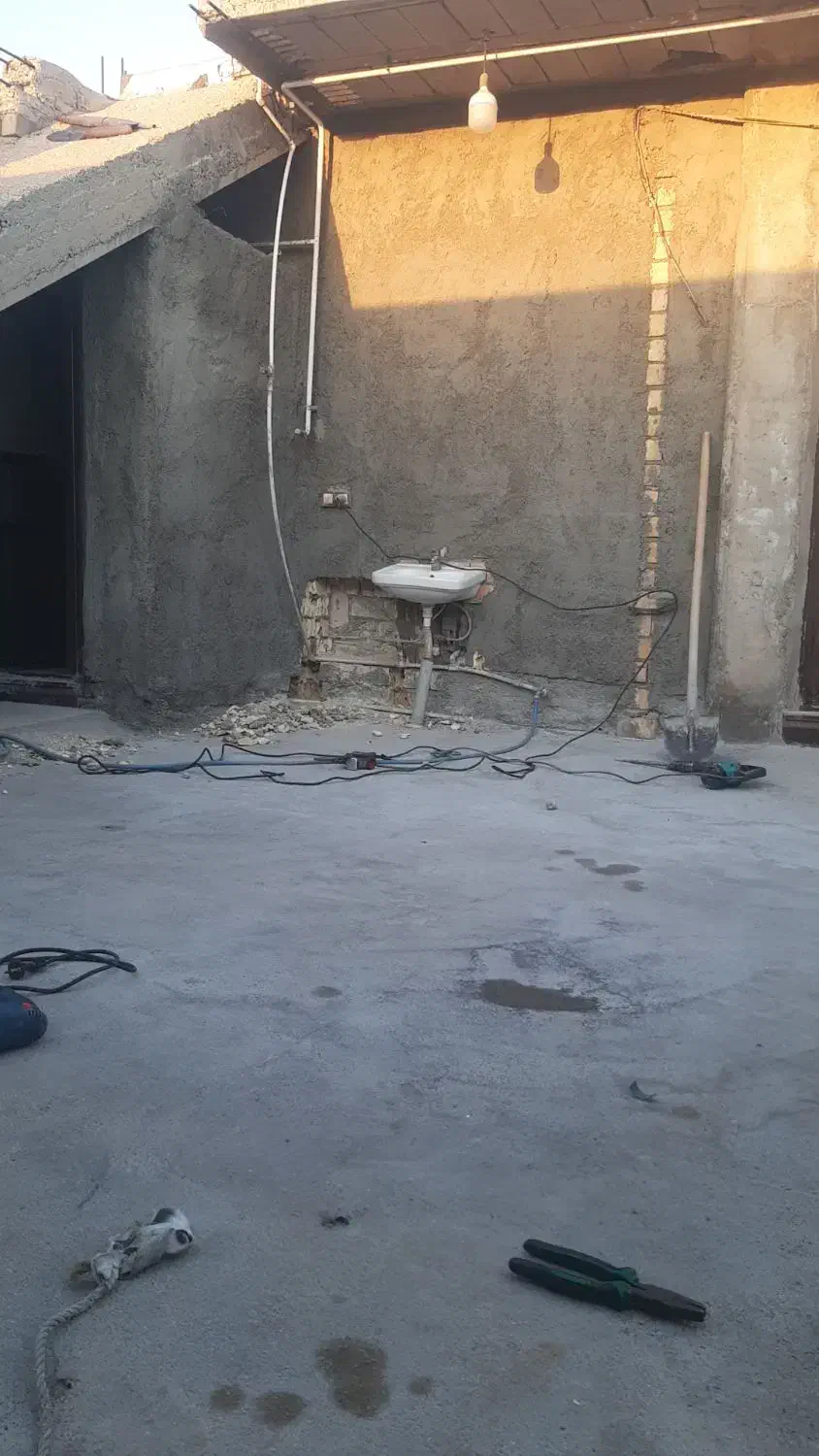 نصب پمپ آب  و  آب گرمکن و انجام کارهای  لوله کشی|خدمات پیشه و مهارت|بندر امام خمینی, |دیوار