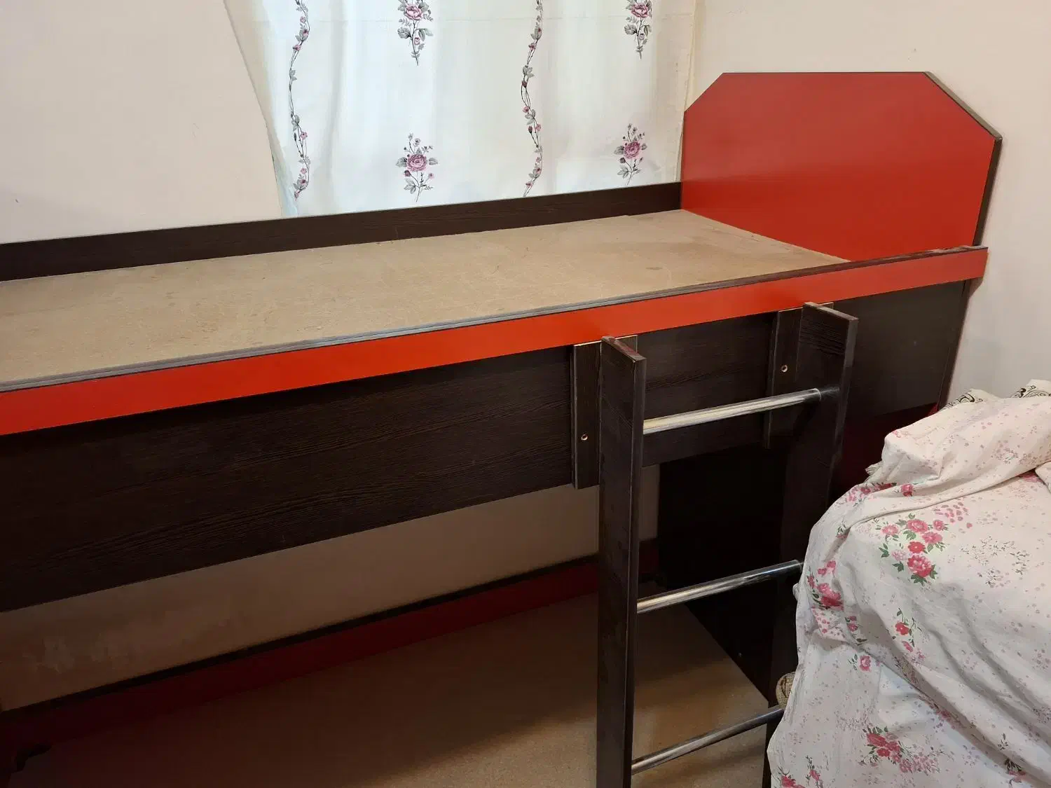 تخت خواب دو طبقه|تخت و سرویس خواب|فرخشهر, |دیوار