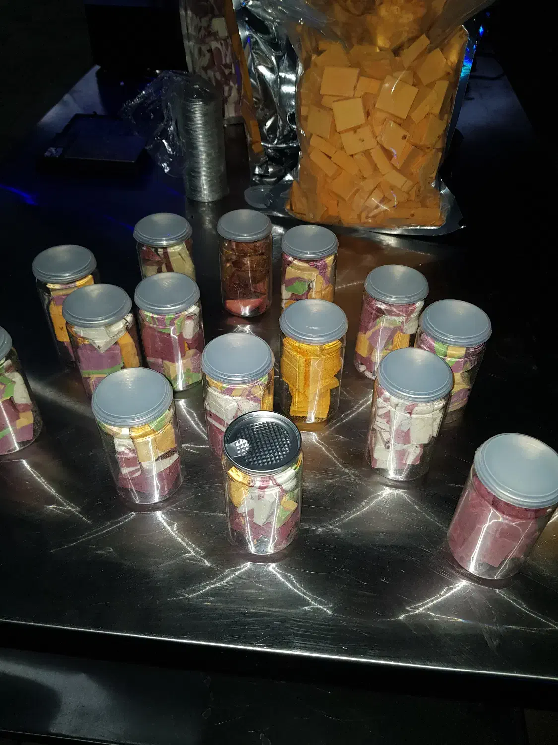 فروش بستنی خشک و میوه خشک پفکی .مستقیم تولید کننده|خوردنی و آشامیدنی|تهران, طرشت|دیوار