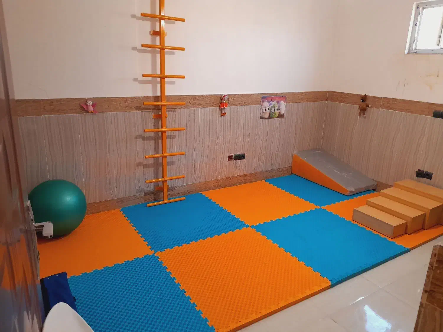 کاردرمانی جسمی و ذهنی|خدمات آرایشگری و زیبایی|نورآباد ممسنی, |دیوار