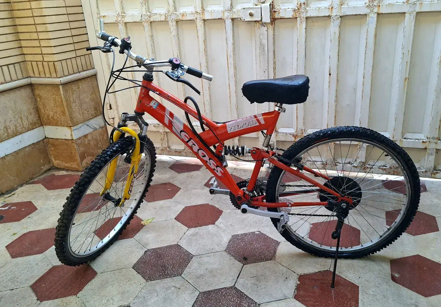 دوچرخه ۲۴ کراس محکم سالم راحت با دوام|دوچرخه، اسکیت، اسکوتر|شیراز, پودنک|دیوار