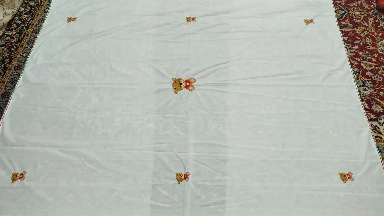 سوزن دوزی جلومانتویی و روشالی روتختی خوابی|سرویس روتختی|هیرمند, |دیوار